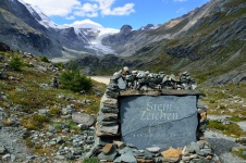 Schild Steinzeichen